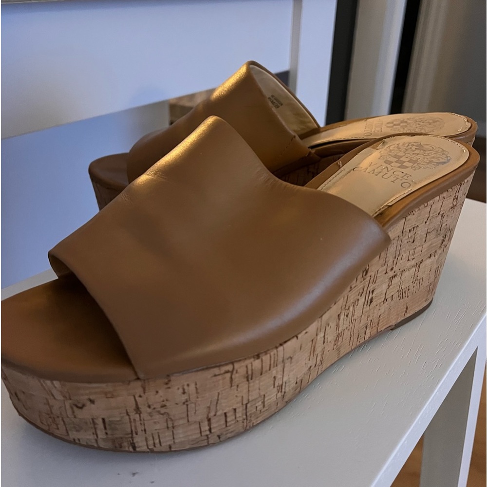 VINCE CAMUTO CORK PLATFORM SANDAL